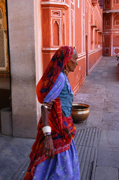 Old woman in Jaipur