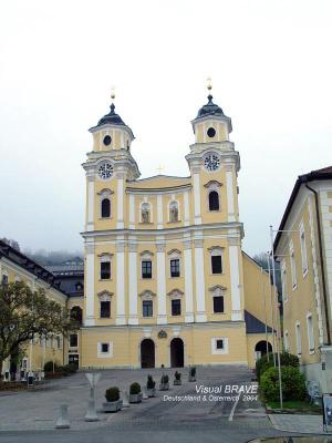 Mondsee Cathedral, The Original Sound of Music Tour DSC04258.jpg
