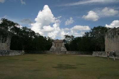 Chichen_CRW_5410.jpg