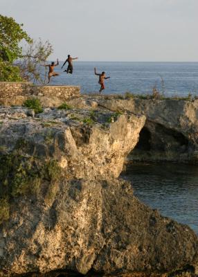 Cliff Jumping, Negril Lighthouse