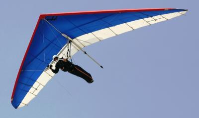 u11/canon_300d/medium/42773556.200mmhanggliders147.jpg