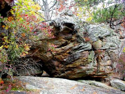 Petit Jean rock formation.jpg