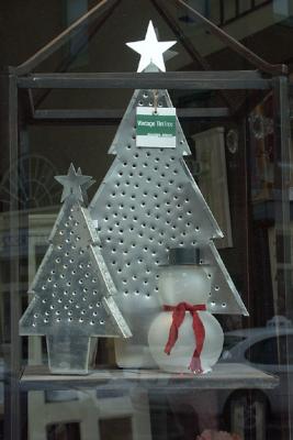 Tin Tree