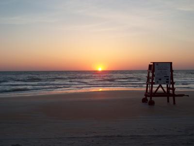 sunrise w/lifeguard chair
