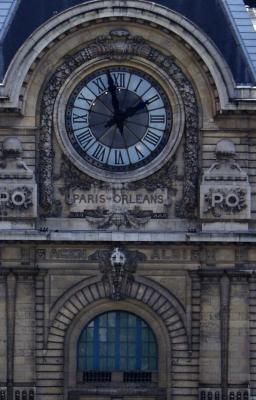 clock on Musee D'Orsay