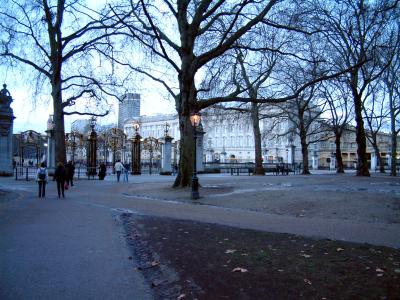 .........were in the park,lets head for the underground station.........