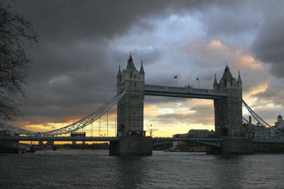 TOWER BRIDGE   LONDON