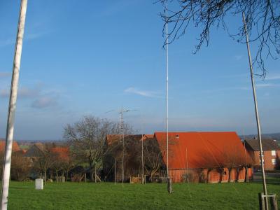  an other view of my antennas and my old farmhouse