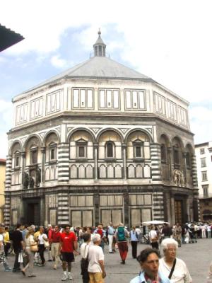 Baptistry on Piazza del Duomo: Florence's oldest building (11th century). Dante and other famous Florentines baptized here.