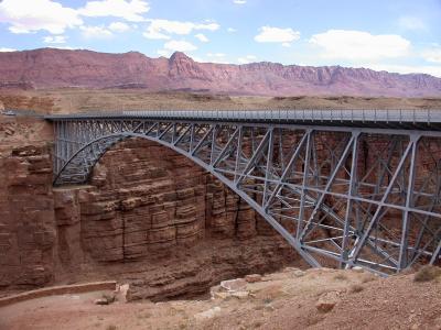 A new bridge was completed in 1995.