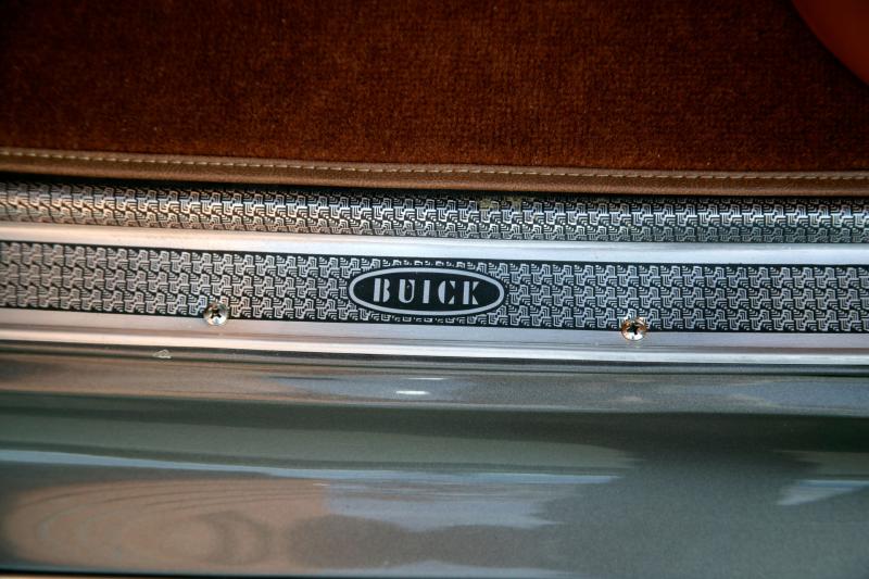 1941Buick_021.jpg