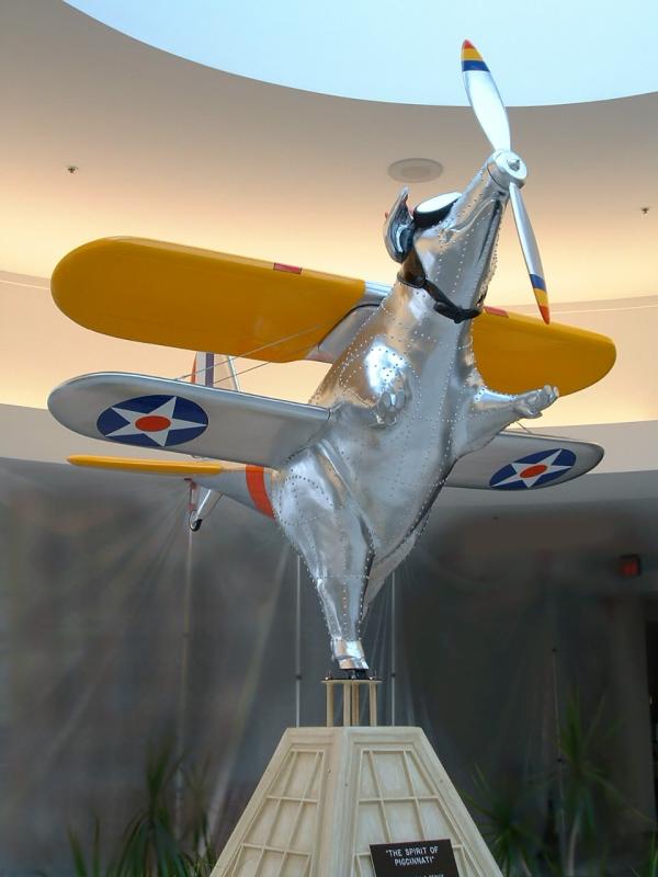 The Spirit of Pigcinnati, Cincinnati Airport