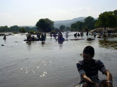 u11/gautamraja/medium/42853020.44SomebodyDrownIm.jpg