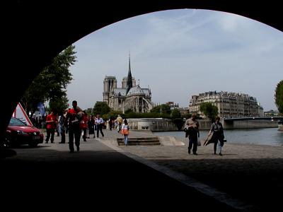 u11/jchriste/medium/42767448.notredame01.jpg