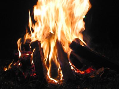 001-Campfire1