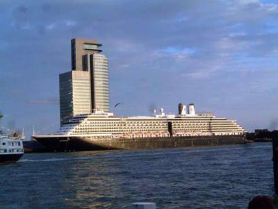 MS Veendam, moored at Wilhelminakade, in front of World Port Centre