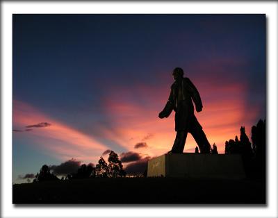 Walk the New World, Pi Chia San Park