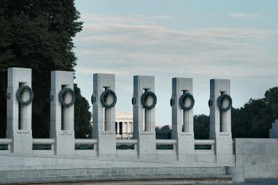 WW II Memorial   2190