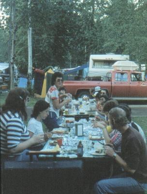GG5 Famliy Reunion at Shuswap 1983.jpg