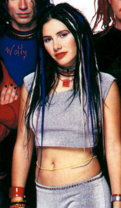 Ella Hopper_Bellybutton.jpg