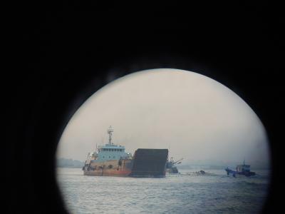 bohol-barge.jpg