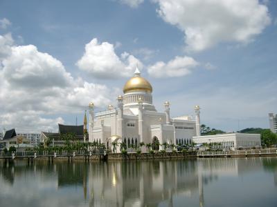 Omar Ali Saifuddien mosque (Brunei)