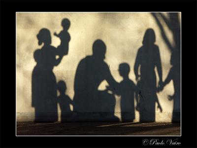 Family at play - by Paolo Vairo