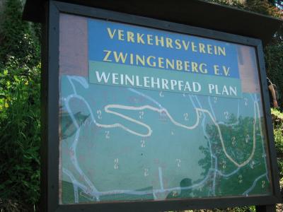 Zwi_Weinlehrpfad.jpg