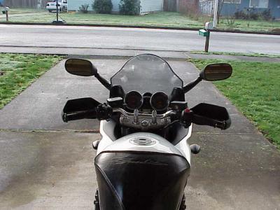 Knuckle guards and windshield