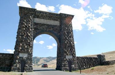 Old North Entrance to Yellowstone