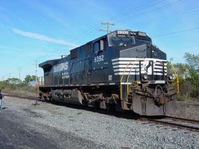 Norfolk Southern #9392 GE D9-40CW (14 Oct 02)