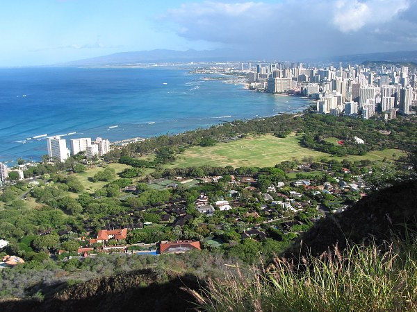 <b>Honolulu</b><br><font size=3>From Diamond Head<br><font size=2>Oahu
