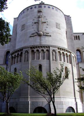 The apse wall