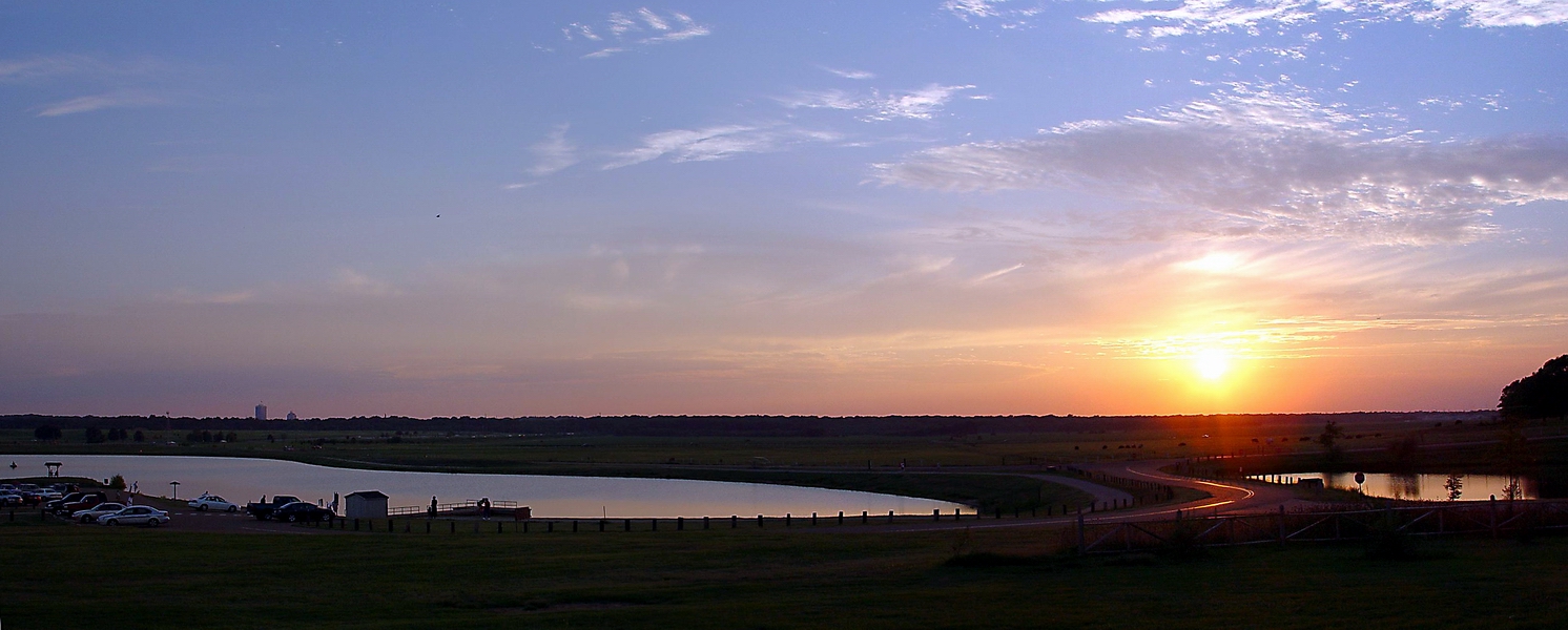 <B>Sundown At The Park</B><BR><FONT size=1>by Callisto</FONT>