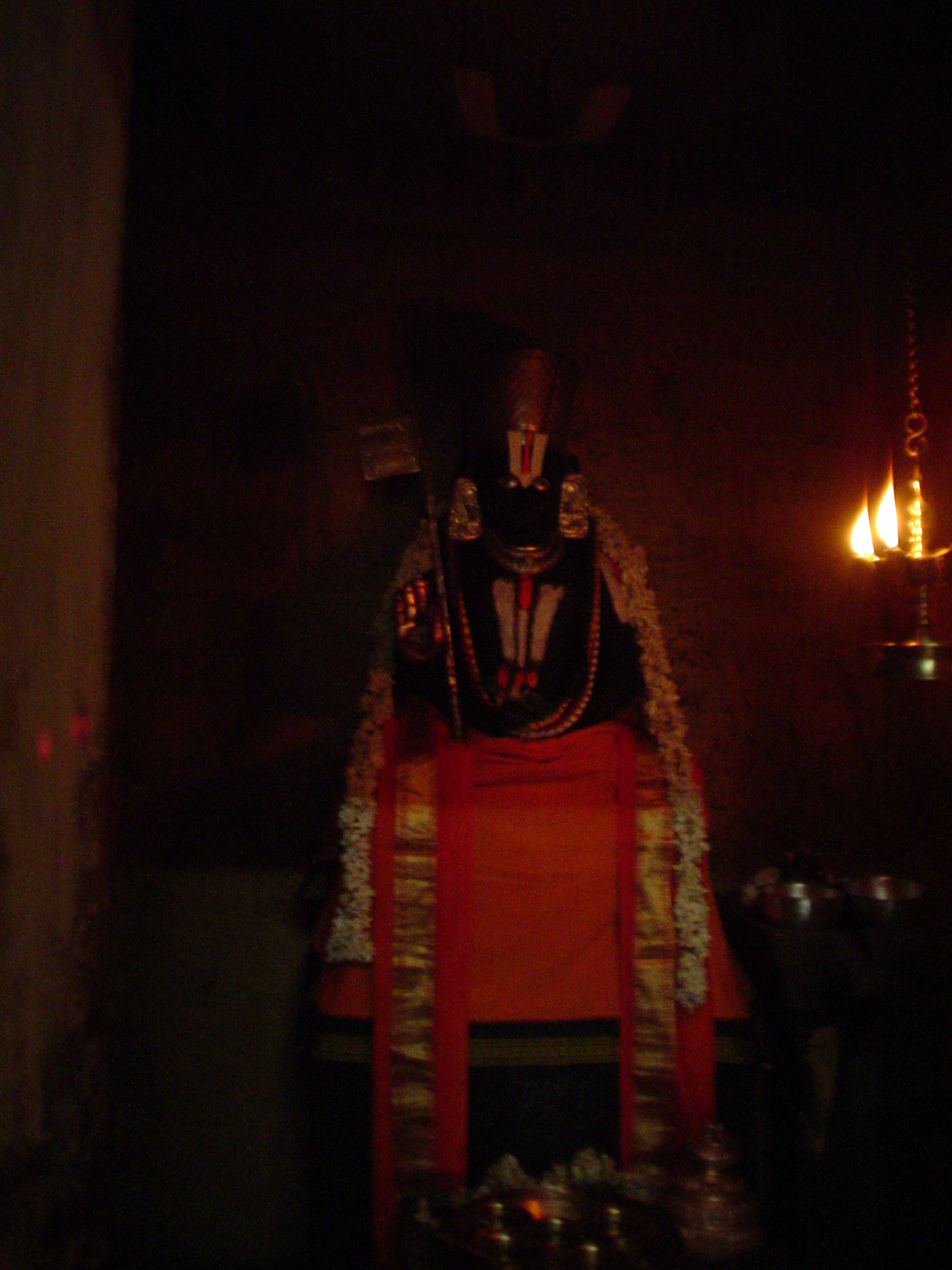 Udayavar-ThiruvattapArai.jpg