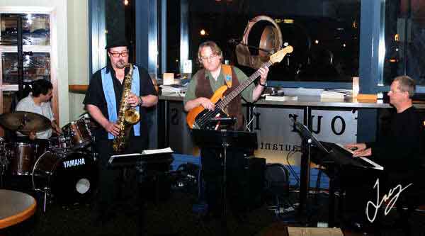 Actual Jazz at Four Rooms 2005_04_30