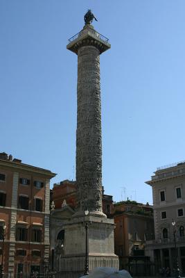 The Colonna di Marco Aurelio, a massive obelisk/column inscribed with the exploits of the Roman Emperor that unfold in a spiral pattern along its length.