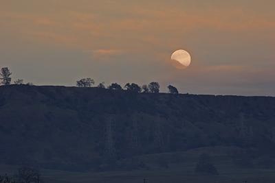 Moonrise-hue4.jpg