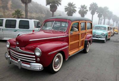 Woodies Cruisin' in - Woodies at the Beach - Santa Barabara 2002