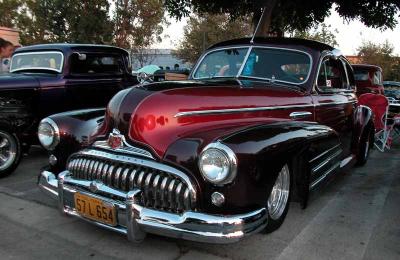 1949 Buick - Fuddruckers Lakewood, CA Saturday night meet
