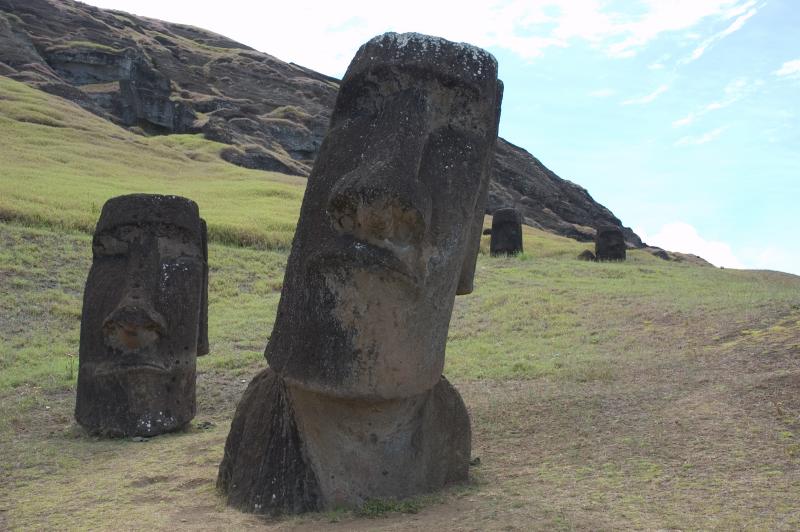 easter island rano raraku