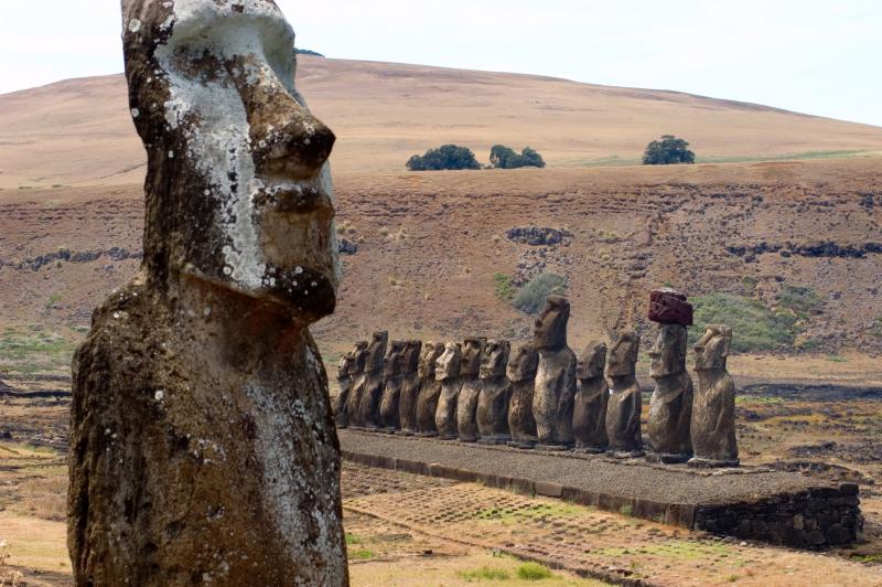 easter island rano raraku tongarika