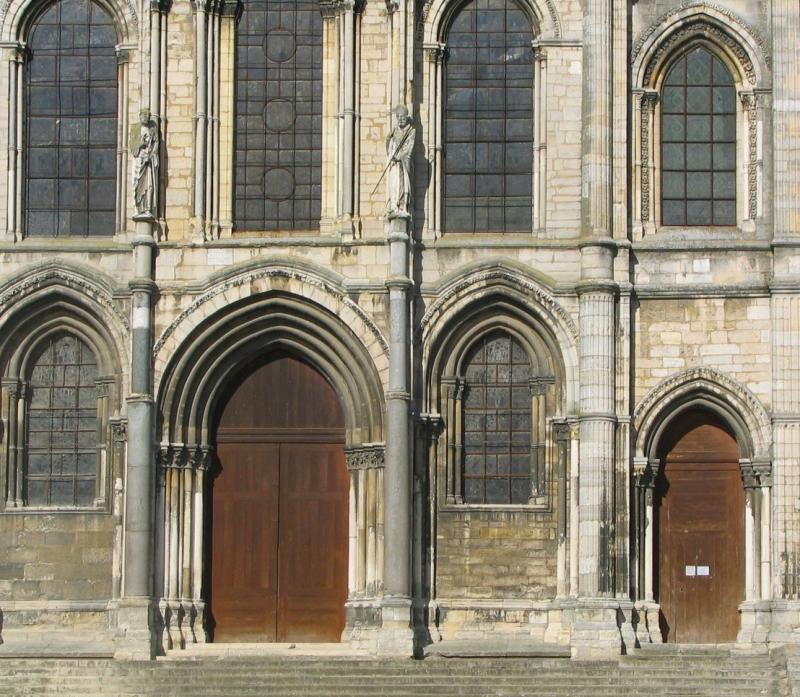 glise Saint-Remi , Reims