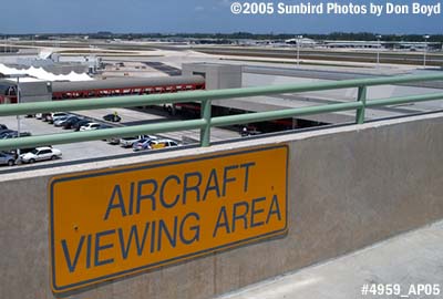 Public aircraft viewing area at Flamingo Garage, Ft. Lauderdale-Hollywood International Airport aviation stock photo #4959