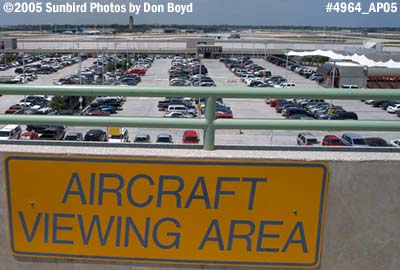 Public aircraft viewing area at Flamingo Garage, Ft. Lauderdale-Hollywood International Airport aviation stock photo #4964