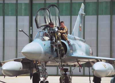 mirage2000_527_assisted.jpg
