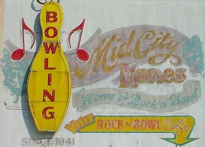 RockNBowlSign.jpg