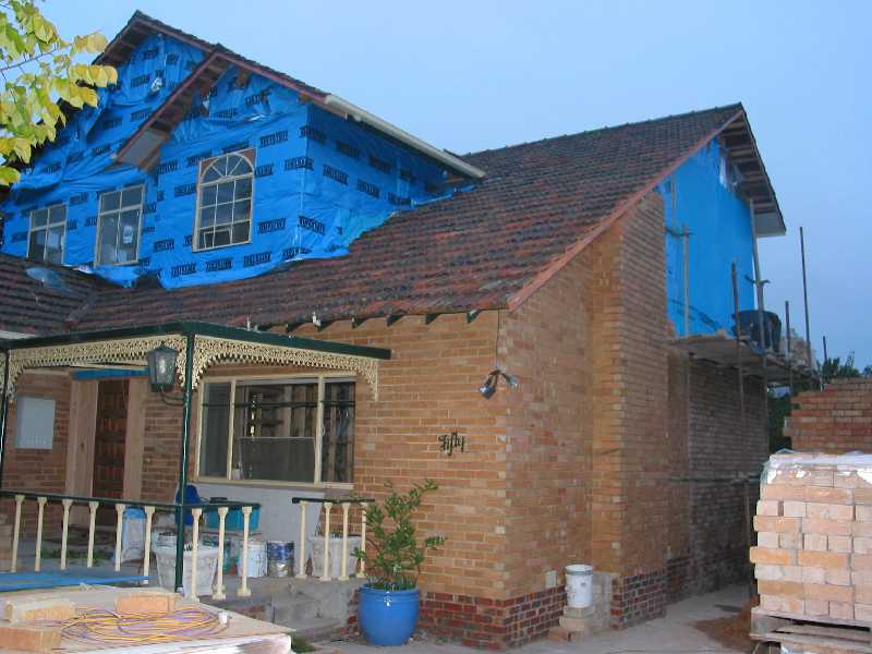 NW corner - no chimney
