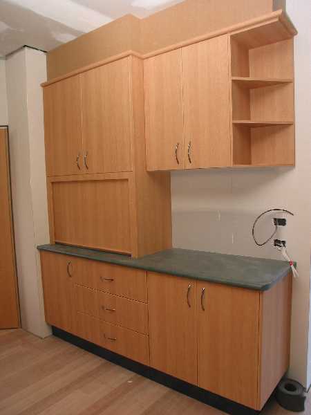 detail right - appliance cupboard