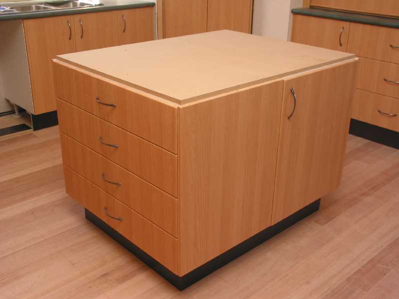 island bench baking and tablewear sides